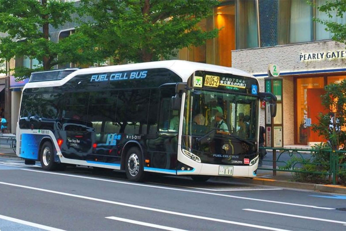 Hydrogen bus