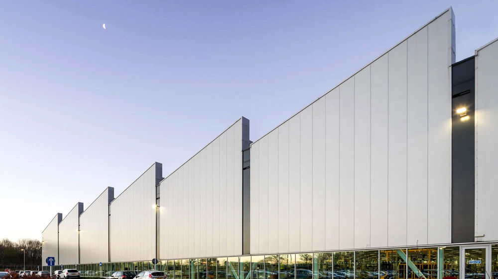 Facade of the Jaguar Land Rover plant